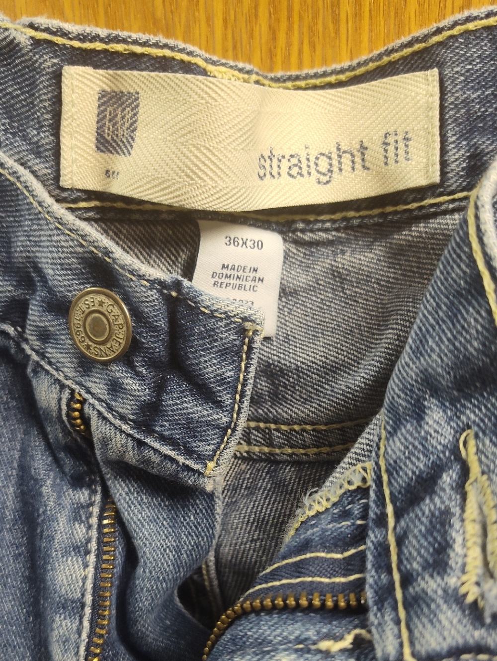 GAP Straight Fit Blue Denim Jeans